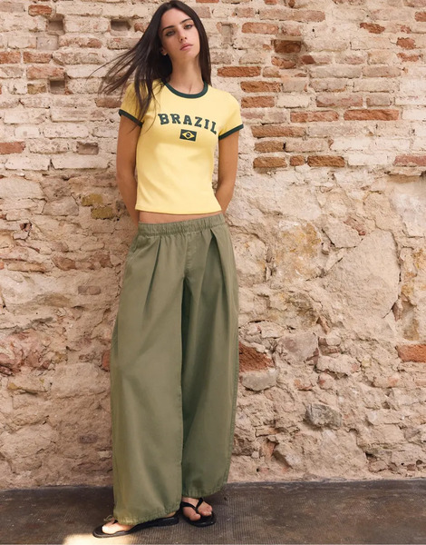  Stradivarius Printed Short Sleeve T Shirt In Gold Yellow 