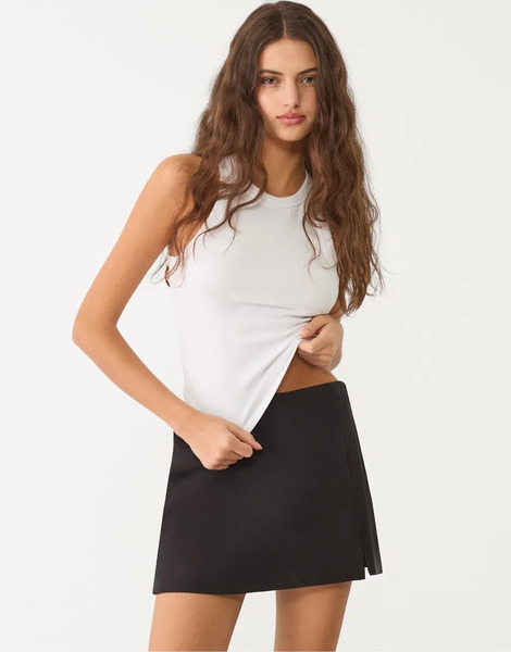  Stradivarius Skort With Side Slit In Black 