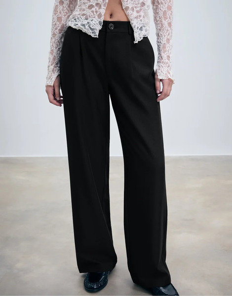  Stradivarius Smart Straight Leg Trousers In Black 