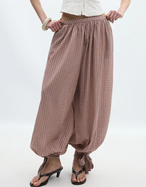  Stradivarius Volume Check Trousers In Pastel Pink 