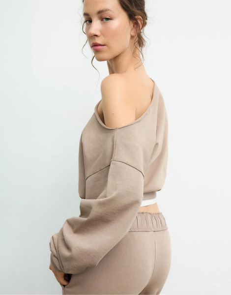  Stradivarius Washed Effect Cropped Sweatshirt In Beige Neutral 