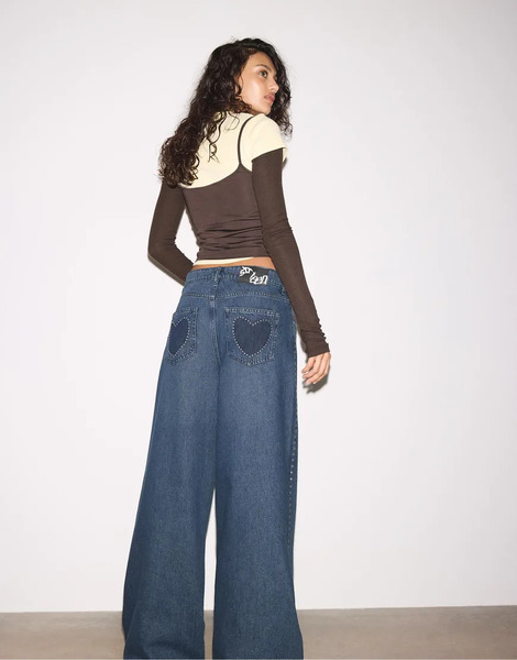  Stradivarius Wide Leg Jeans With Heart Studs In Black Denim Washed Effect 