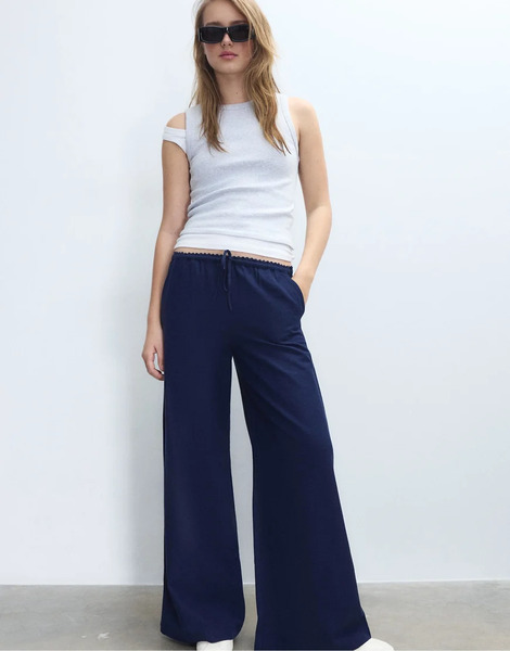  Stradivarius Wide Leg Trousers In Dark Blue Navy 