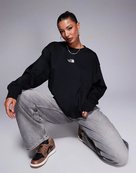  The North Face Essential Logo Oversized Sweatshirt In Black 