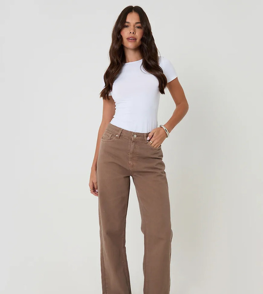  Threadbare Petite Straight Leg Jeans In Brown 