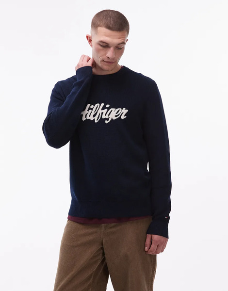  Tommy Hilfiger Bubble Script Graphic Large Centre Logo In Navy 