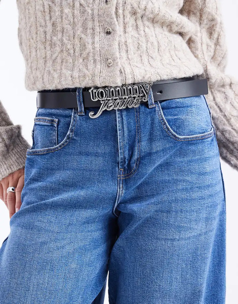  Tommy Jeans Script Logo Belt In Black 