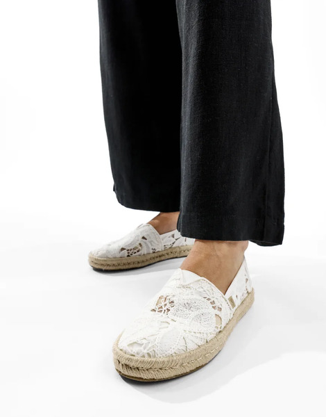  Toms Alpargata Rope 2.0 Shoe In Natural Neutral 