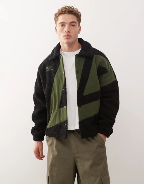  Umbro Fleece Coach Jacket In Black And Green 