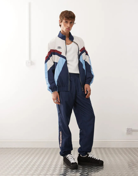  Umbro Relaxed Track Pant In Blue Multi 