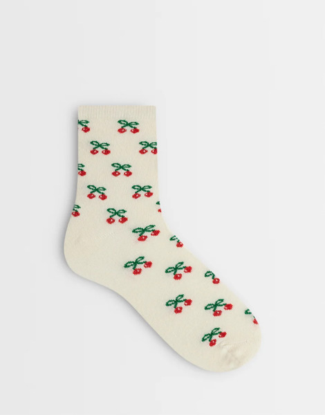  Vero Moda Cherry Print Ankle Socks In Cream White 
