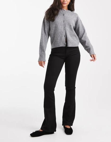  Vero Moda Flash Mid Rise Flared Jeans In Black 