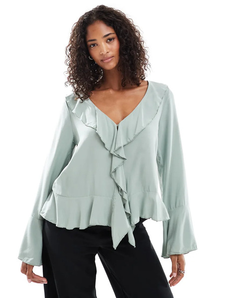  Vero Moda Ruffle Trim Bell Sleeve Boho Blouse In Soft Green 