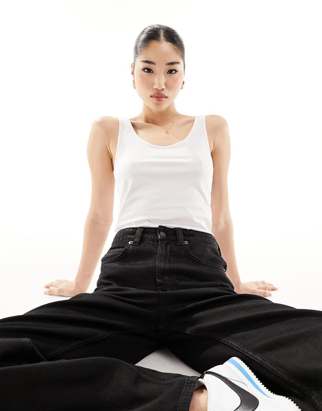 Vero Moda Soft Longline Tank Top In White 