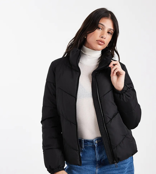  Vero Moda Tall Puffer Jacket In Black 