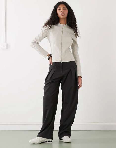  Weekday Fitted Zip Through Jacket In Light Mole Brown 