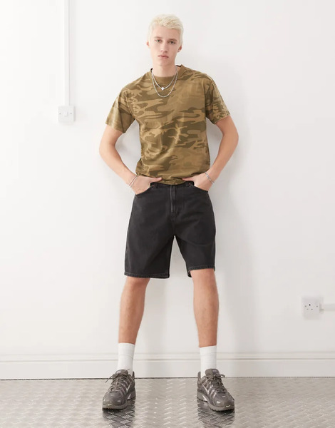  Weekday Galaxy Baggy Denim Shorts In Black 