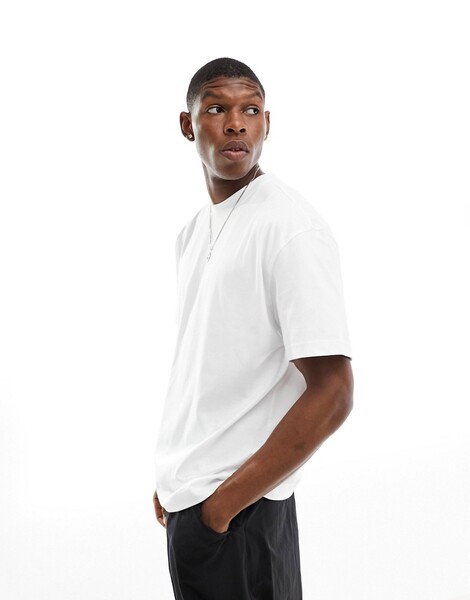  Weekday Oversized T Shirt In White 