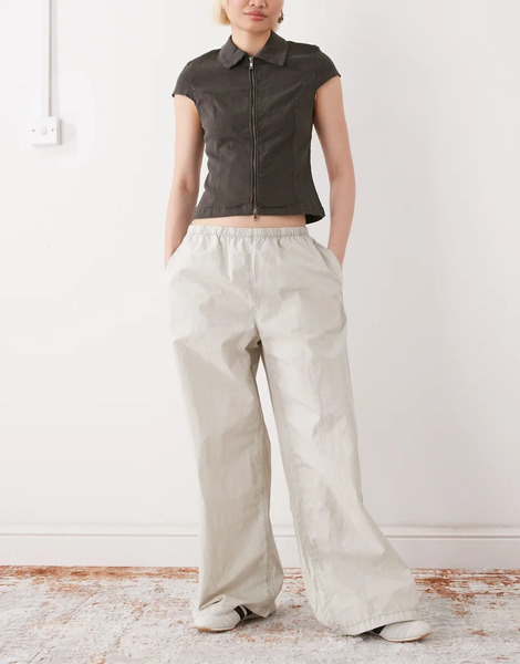  Weekday Ripstop Oversized Drawstring Trousers In Light Beige Brown 