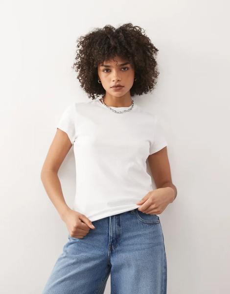  Weekday 90s Baby Tee In White 