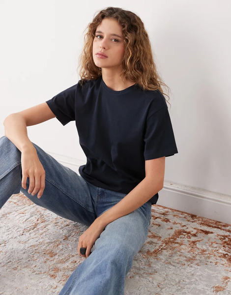  Weekday T Shirt In Navy 