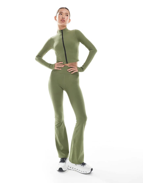  Weworewhat Active Low Rise Bootcut Leggings In Olive Green 