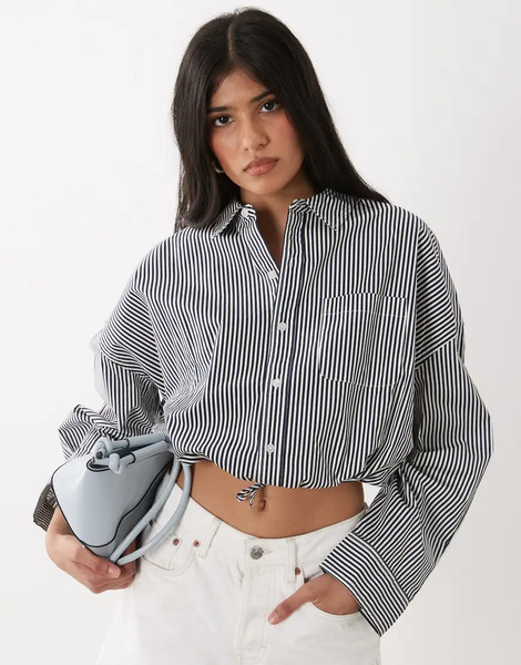  Weworewhat Bubble Button Up Poplin Shirt In Navy 