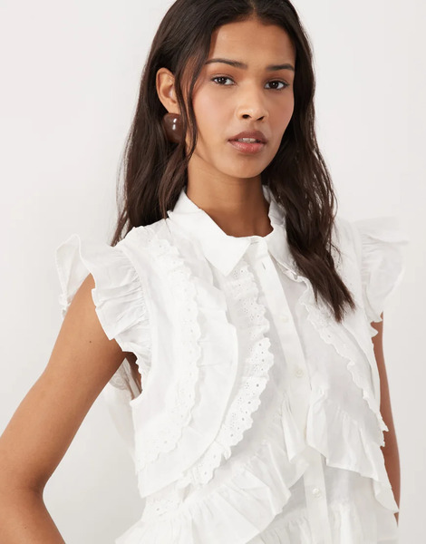  Yas Exaggerated Ruffle Blouse In White 