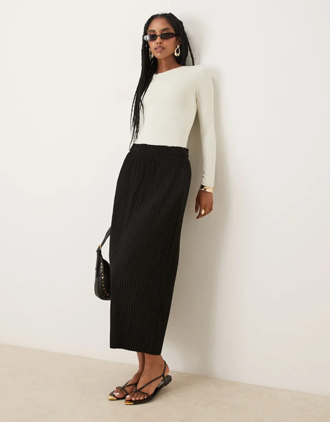  Yas Plisse Midi Skirt In Black 