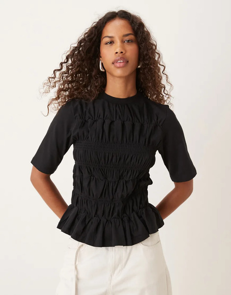  Yas Ruched Front Jersey Top In Black 