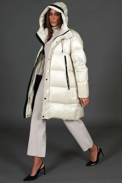 D'arienzo Beige Long Jacket In Real Down That Can Be Folded Up Into A Backpack 