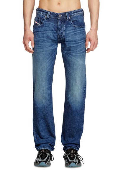  Diesel   Regular Jeans Low Waist 1985 Larkee   Jeans   Man   Blue 