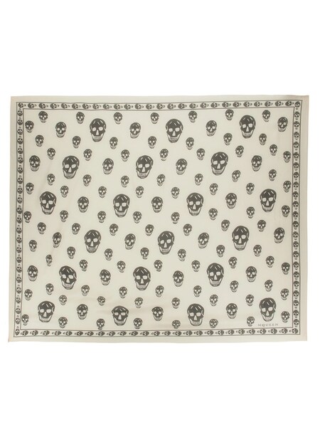  Alexander Mcqueen Alexander Mcqueen skull Scarf 