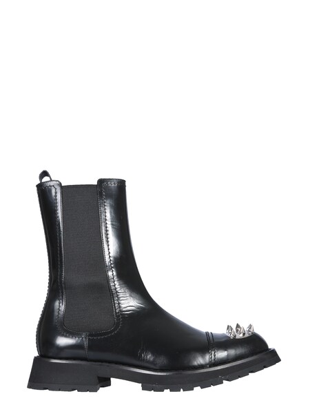  Alexander Mcqueen Alexander Mcqueen Studded Boot 