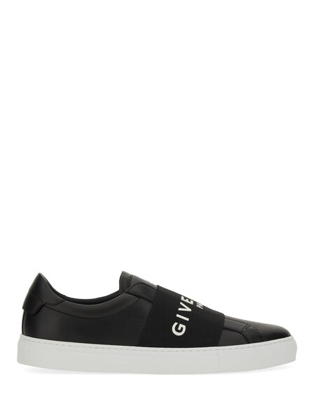  Givenchy Givenchy Low Top Sneaker With Logo 