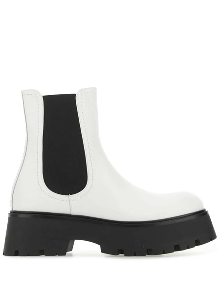  Alexander Mcqueen Chunky-sole Leather Boots - White 