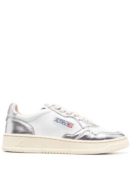  Autry Medalist Low-top Sneakers - White 