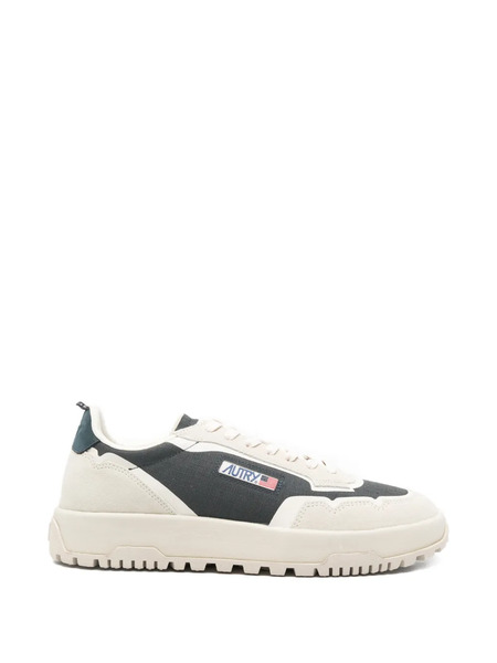  Autry Panelled Low-top Sneakers - Neutrals 
