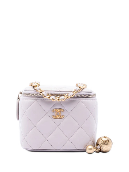  Chanel Pre-owned 2021 Mini Quilted Lambskin Pearl Crush Vanity Case With Chain Crossbody Bag - Purple 