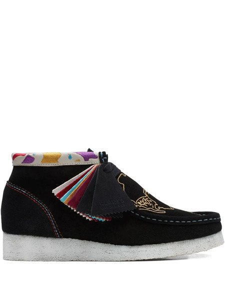  Clarks Wallabee Boots - Black 