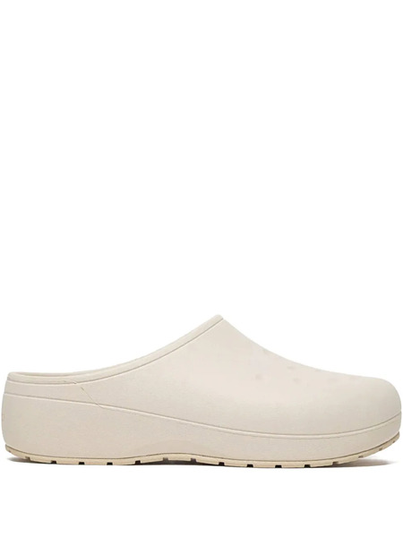 Crocs Slip-on Clogs - Neutrals 