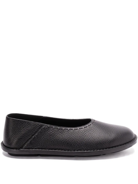  Fendi Leather Slippers - Black 