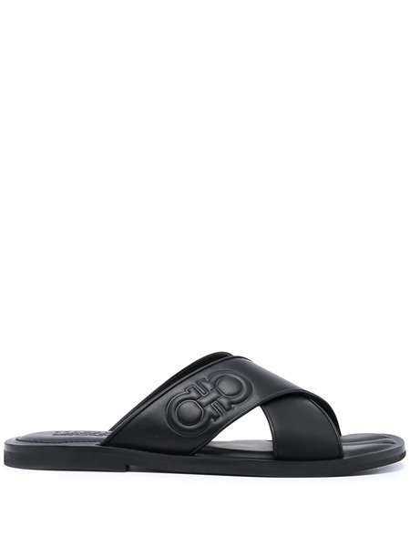  Ferragamo Crossover Strap Sandals - Black 