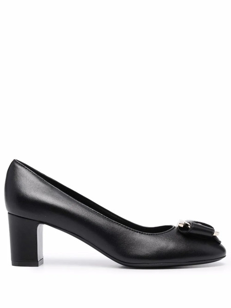  Ferragamo Gancini-bow Leather Pumps - Black 