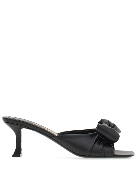  Ferragamo Padded Vara Sandals - Black 