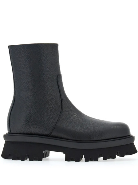  Ferragamo Round-toe Leather Ankle Boots - Black 