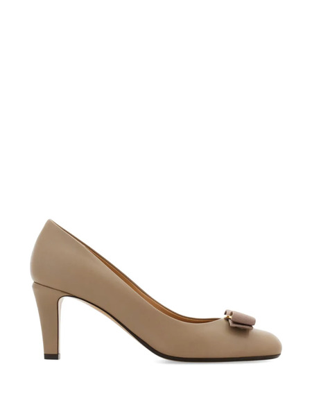  Ferragamo Vara Bow Pumps - Neutrals 