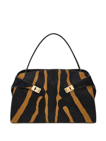  Ferragamo Zebra Pattern Buckle Soft Hug Shoulder Bag - Black 