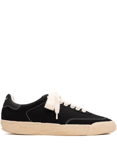  General Scale. Past Sole Canvas Low Top Sneakers - Black 