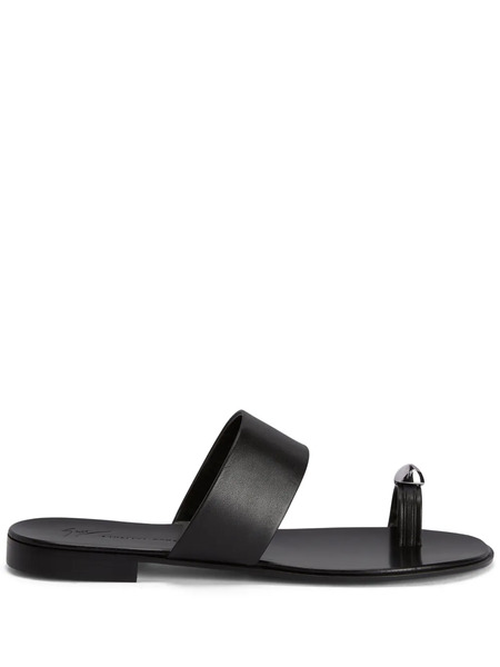  Giuseppe Zanotti Norbert Leather Toe-loop Sandals - Black 